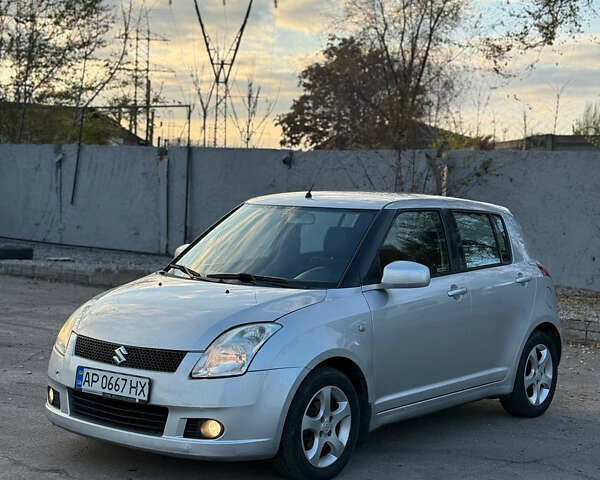 Серый Сузуки Свифт, объемом двигателя 1.33 л и пробегом 146 тыс. км за 4600 $, фото 4 на Automoto.ua