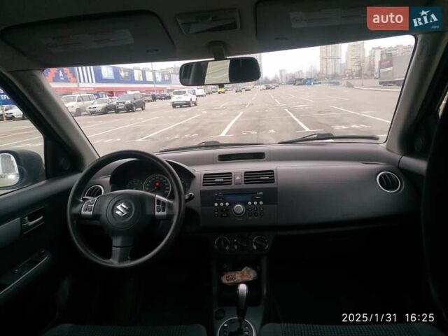 Серый Сузуки Свифт, объемом двигателя 1.33 л и пробегом 170 тыс. км за 4550 $, фото 19 на Automoto.ua