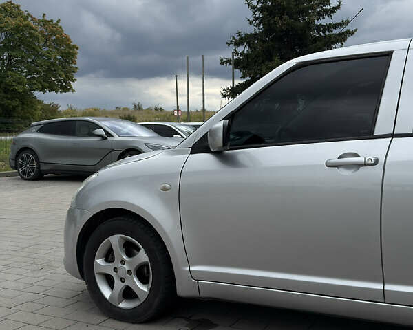 Сузуки Свифт 2007 в Львове на Automoto.ua Серый Сузуки Свифт, объемом двигателя 1.3 л и пробегом 214 тыс. км за 4250 $, фото 16 на Automoto.ua