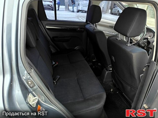 Сірий Сузукі Свифт, об'ємом двигуна 1.5 л та пробігом 22900 тис. км за 5300 $, фото 13 на Automoto.ua