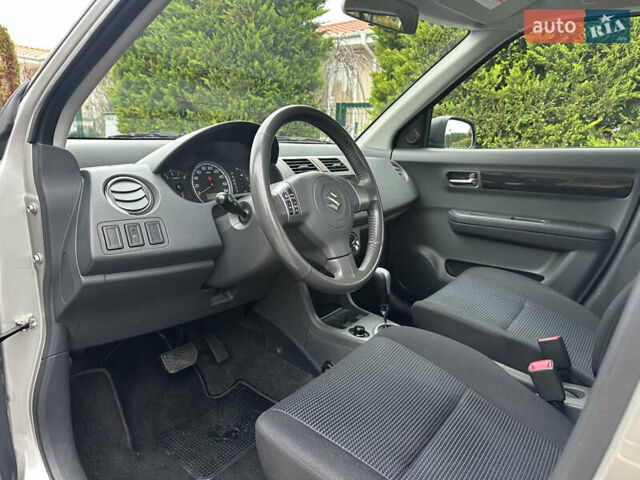 Серый Сузуки Свифт, объемом двигателя 1.49 л и пробегом 24 тыс. км за 9300 $, фото 46 на Automoto.ua