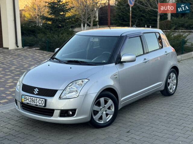 Серый Сузуки Свифт, объемом двигателя 1.49 л и пробегом 96 тыс. км за 6700 $, фото 33 на Automoto.ua