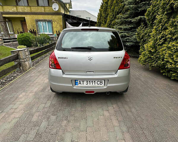 Сірий Сузукі Свифт, об'ємом двигуна 1.49 л та пробігом 141 тис. км за 6800 $, фото 2 на Automoto.ua