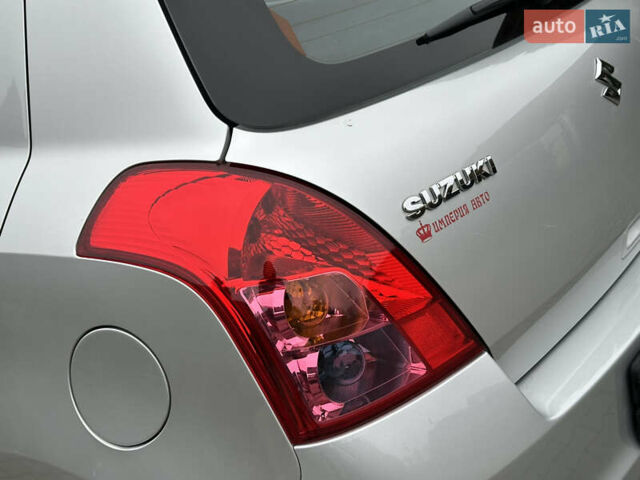 Серый Сузуки Свифт, объемом двигателя 1.49 л и пробегом 24 тыс. км за 9300 $, фото 19 на Automoto.ua