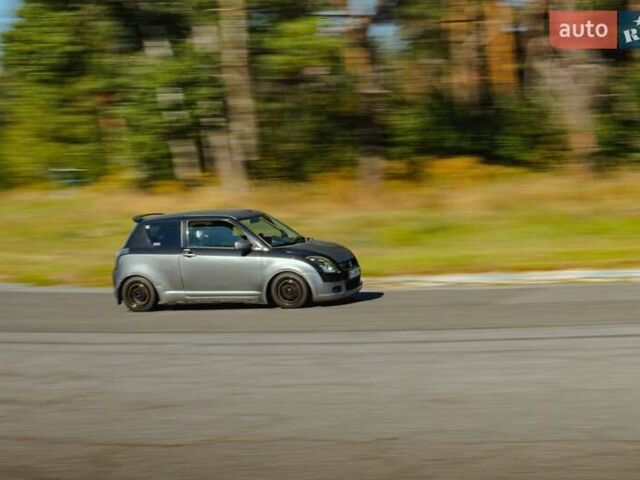 Сірий Сузукі Свифт, об'ємом двигуна 1.49 л та пробігом 185 тис. км за 4500 $, фото 5 на Automoto.ua