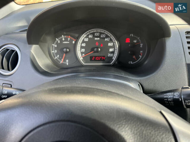 Сірий Сузукі Свифт, об'ємом двигуна 1.33 л та пробігом 210 тис. км за 3650 $, фото 9 на Automoto.ua