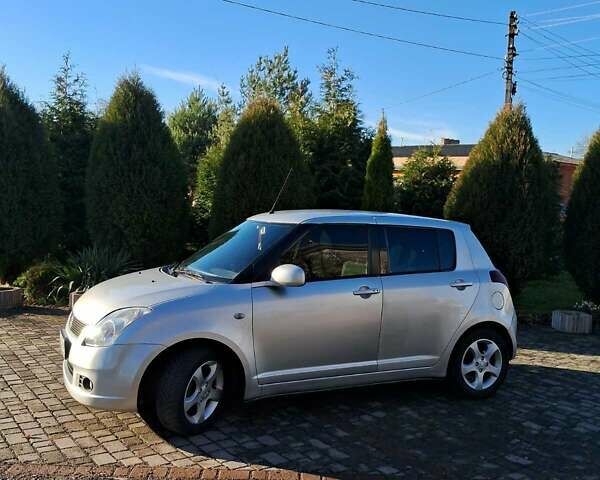 Сірий Сузукі Свифт, об'ємом двигуна 1.3 л та пробігом 100 тис. км за 5000 $, фото 5 на Automoto.ua