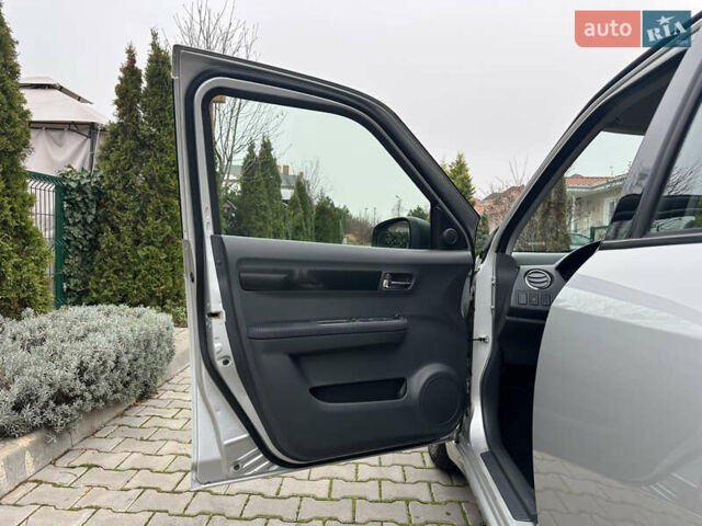 Серый Сузуки Свифт, объемом двигателя 1.49 л и пробегом 24 тыс. км за 9300 $, фото 42 на Automoto.ua