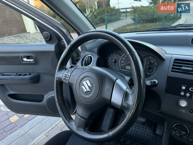 Серый Сузуки Свифт, объемом двигателя 1.49 л и пробегом 96 тыс. км за 6700 $, фото 59 на Automoto.ua