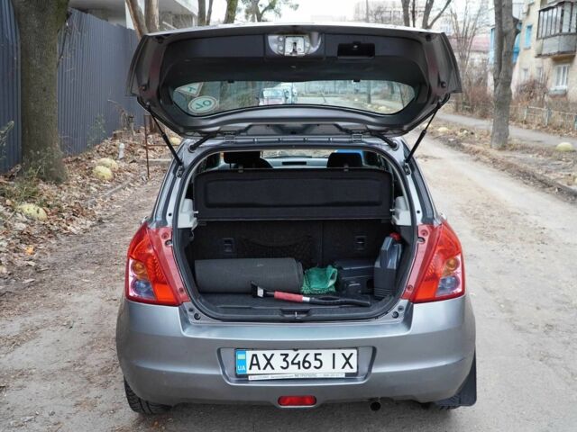 Серый Сузуки Свифт, объемом двигателя 1.3 л и пробегом 154 тыс. км за 4750 $, фото 13 на Automoto.ua