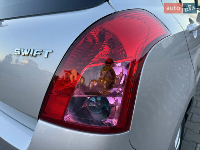 Серый Сузуки Свифт, объемом двигателя 1.49 л и пробегом 96 тыс. км за 6700 $, фото 11 на Automoto.ua