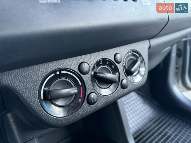 Серый Сузуки Свифт, объемом двигателя 1.49 л и пробегом 96 тыс. км за 6700 $, фото 49 на Automoto.ua