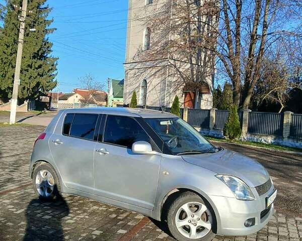 Сірий Сузукі Свифт, об'ємом двигуна 1.3 л та пробігом 100 тис. км за 5000 $, фото 6 на Automoto.ua