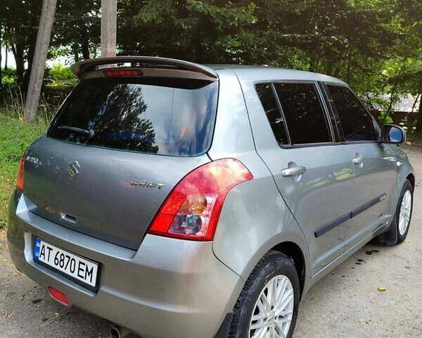 Сірий Сузукі Свифт, об'ємом двигуна 1.49 л та пробігом 199 тис. км за 5500 $, фото 3 на Automoto.ua