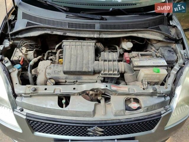 Сірий Сузукі Свифт, об'ємом двигуна 1.49 л та пробігом 199 тис. км за 5500 $, фото 7 на Automoto.ua