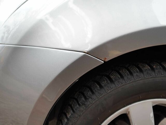 Серый Сузуки Свифт, объемом двигателя 1.3 л и пробегом 154 тыс. км за 4750 $, фото 8 на Automoto.ua