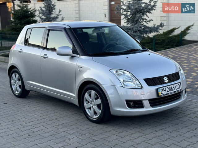Серый Сузуки Свифт, объемом двигателя 1.49 л и пробегом 96 тыс. км за 6700 $, фото 39 на Automoto.ua