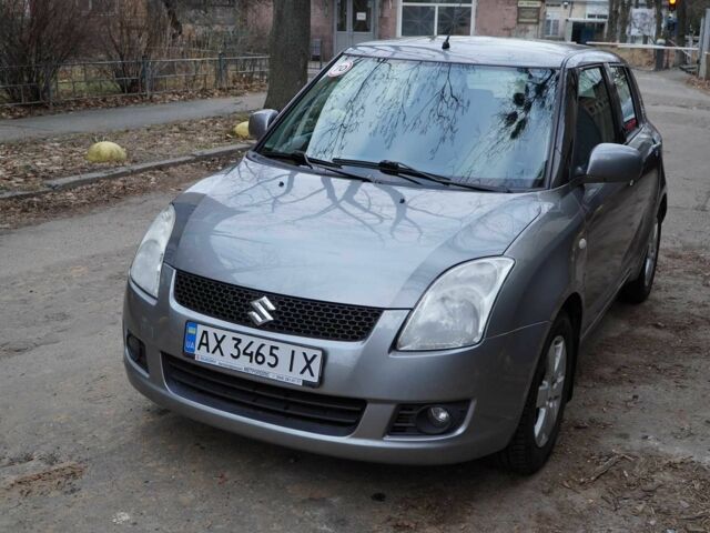 Серый Сузуки Свифт, объемом двигателя 1.3 л и пробегом 154 тыс. км за 4750 $, фото 2 на Automoto.ua