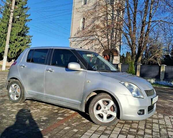Сірий Сузукі Свифт, об'ємом двигуна 1.3 л та пробігом 100 тис. км за 5000 $, фото 8 на Automoto.ua