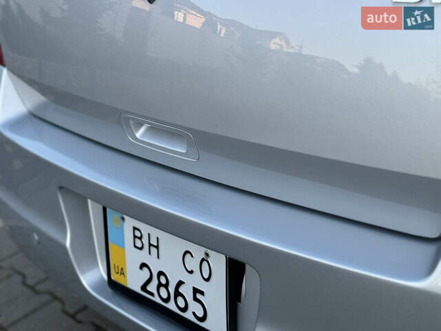 Серый Сузуки Свифт, объемом двигателя 1.49 л и пробегом 96 тыс. км за 6700 $, фото 35 на Automoto.ua