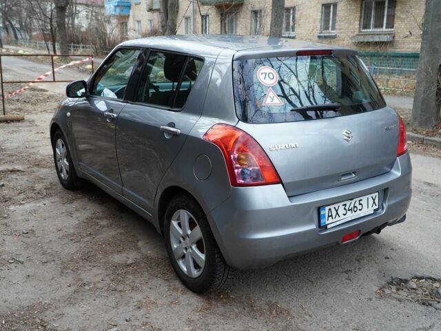Серый Сузуки Свифт, объемом двигателя 1.3 л и пробегом 154 тыс. км за 4750 $, фото 5 на Automoto.ua