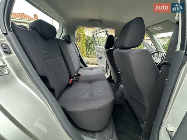 Серый Сузуки Свифт, объемом двигателя 1.49 л и пробегом 24 тыс. км за 9300 $, фото 28 на Automoto.ua