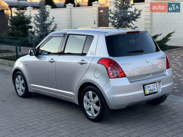 Серый Сузуки Свифт, объемом двигателя 1.49 л и пробегом 96 тыс. км за 6700 $, фото 14 на Automoto.ua