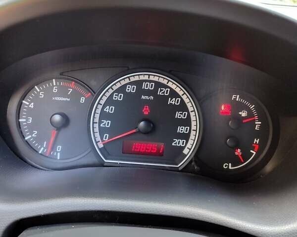 Сірий Сузукі Свифт, об'ємом двигуна 1.49 л та пробігом 199 тис. км за 5500 $, фото 8 на Automoto.ua