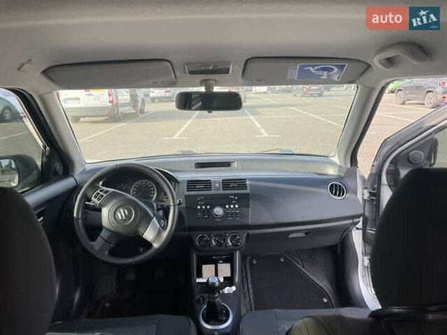 Сірий Сузукі Свифт, об'ємом двигуна 1.33 л та пробігом 260 тис. км за 3000 $, фото 8 на Automoto.ua