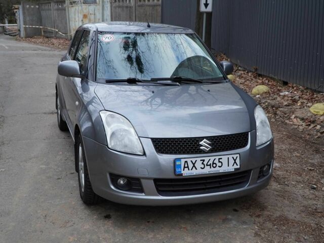 Серый Сузуки Свифт, объемом двигателя 1.3 л и пробегом 154 тыс. км за 4750 $, фото 3 на Automoto.ua