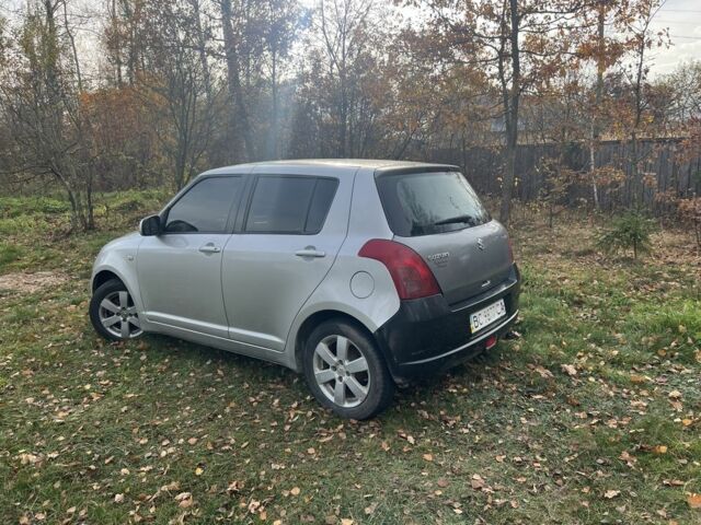 Сірий Сузукі Свифт, об'ємом двигуна 0 л та пробігом 209 тис. км за 4200 $, фото 2 на Automoto.ua