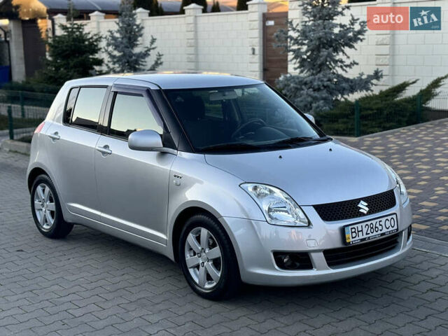 Серый Сузуки Свифт, объемом двигателя 1.49 л и пробегом 96 тыс. км за 6700 $, фото 37 на Automoto.ua