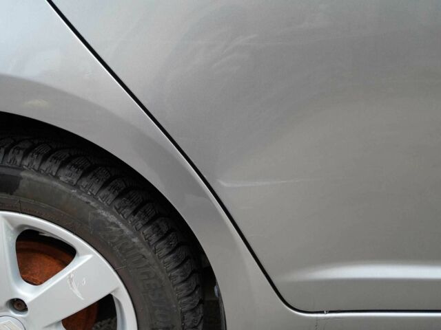 Серый Сузуки Свифт, объемом двигателя 1.3 л и пробегом 154 тыс. км за 4750 $, фото 10 на Automoto.ua