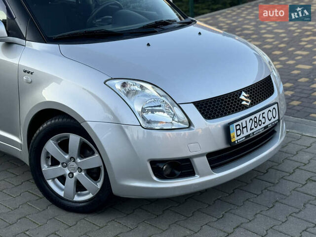 Серый Сузуки Свифт, объемом двигателя 1.49 л и пробегом 96 тыс. км за 6700 $, фото 3 на Automoto.ua