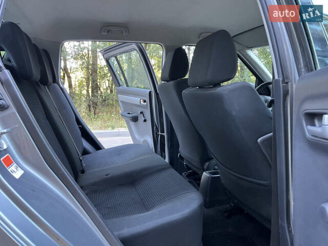 Сірий Сузукі Свифт, об'ємом двигуна 1.3 л та пробігом 189 тис. км за 4900 $, фото 29 на Automoto.ua