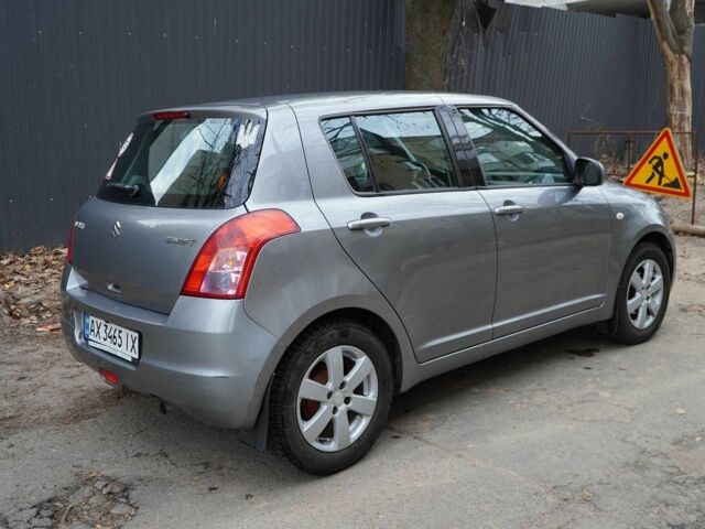 Серый Сузуки Свифт, объемом двигателя 1.3 л и пробегом 154 тыс. км за 4750 $, фото 4 на Automoto.ua