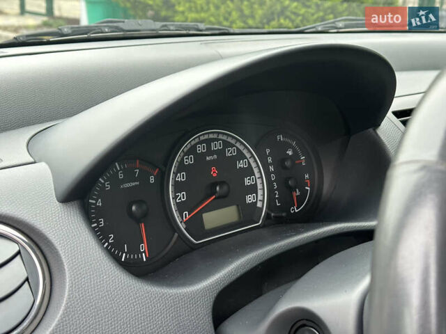 Серый Сузуки Свифт, объемом двигателя 1.49 л и пробегом 24 тыс. км за 9300 $, фото 48 на Automoto.ua