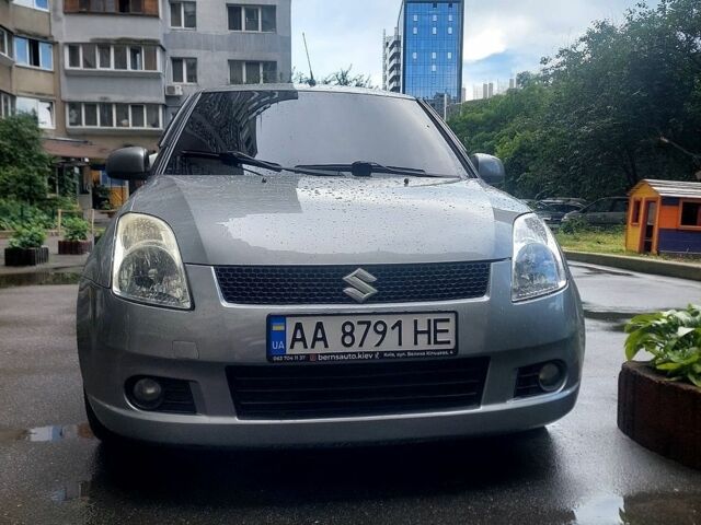 Сірий Сузукі Свифт, об'ємом двигуна 1.33 л та пробігом 200 тис. км за 5800 $, фото 1 на Automoto.ua