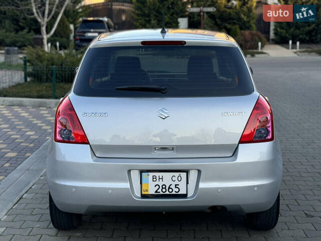 Серый Сузуки Свифт, объемом двигателя 1.49 л и пробегом 96 тыс. км за 6700 $, фото 10 на Automoto.ua
