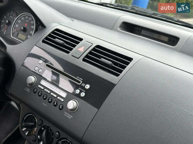 Серый Сузуки Свифт, объемом двигателя 1.49 л и пробегом 24 тыс. км за 9300 $, фото 38 на Automoto.ua