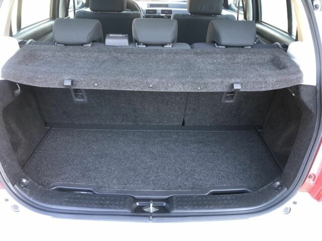 Сірий Сузукі Свифт, об'ємом двигуна 1.5 л та пробігом 195 тис. км за 7450 $, фото 4 на Automoto.ua