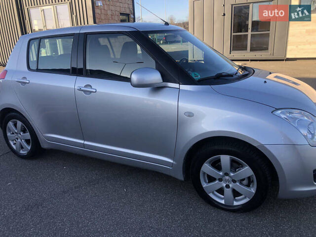 Серый Сузуки Свифт, объемом двигателя 1.5 л и пробегом 195 тыс. км за 7350 $, фото 5 на Automoto.ua