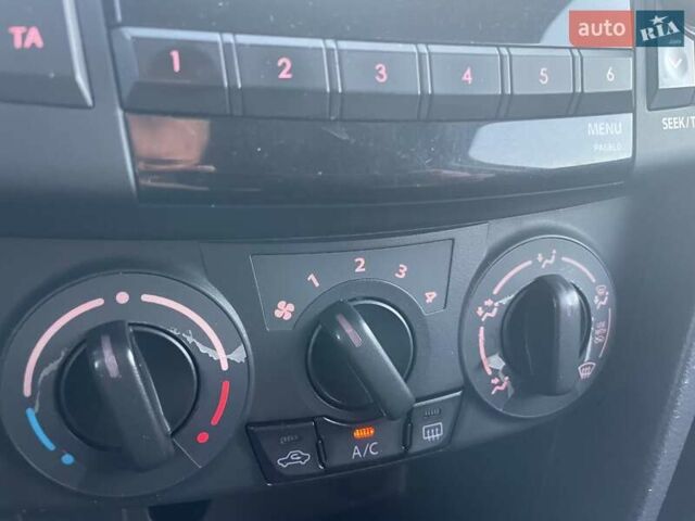 Сірий Сузукі Свифт, об'ємом двигуна 1.24 л та пробігом 108 тис. км за 5800 $, фото 19 на Automoto.ua