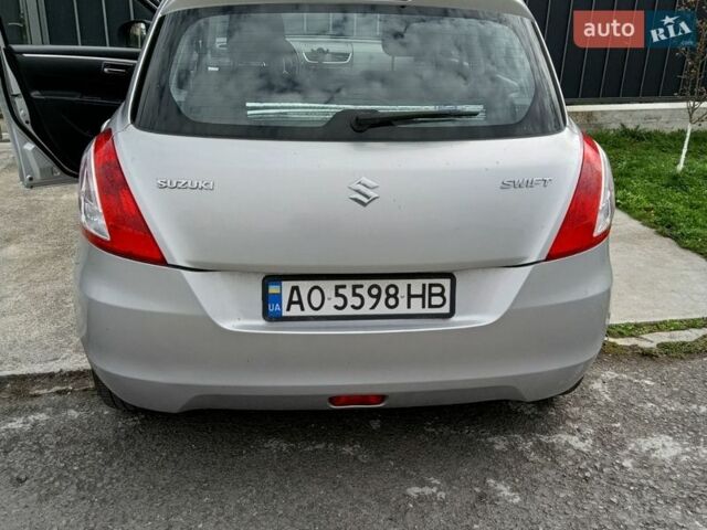 Сірий Сузукі Свифт, об'ємом двигуна 1.24 л та пробігом 174 тис. км за 6300 $, фото 2 на Automoto.ua