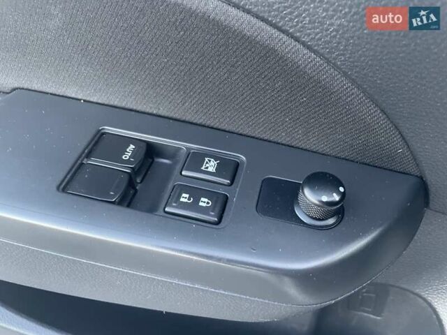 Сірий Сузукі Свифт, об'ємом двигуна 1.24 л та пробігом 108 тис. км за 5800 $, фото 20 на Automoto.ua