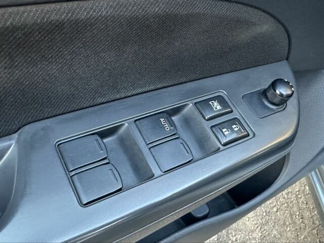 Сірий Сузукі Свифт, об'ємом двигуна 1.2 л та пробігом 178 тис. км за 4700 $, фото 10 на Automoto.ua