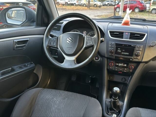 Сірий Сузукі Свифт, об'ємом двигуна 1.2 л та пробігом 178 тис. км за 4700 $, фото 6 на Automoto.ua