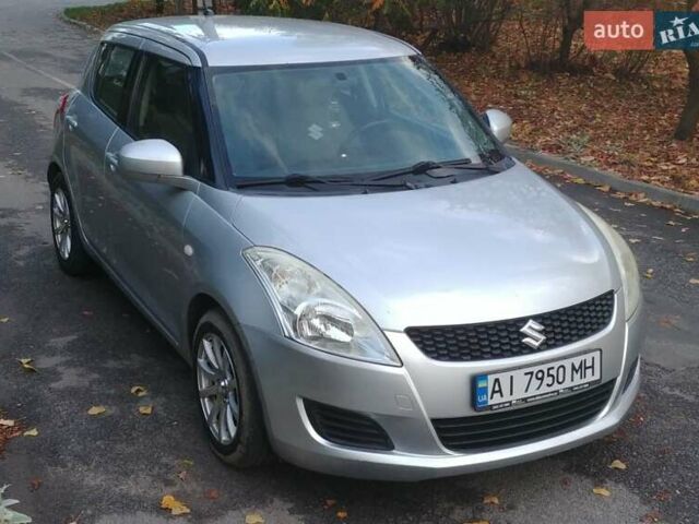Серый Сузуки Свифт, объемом двигателя 1.2 л и пробегом 238 тыс. км за 5900 $, фото 1 на Automoto.ua