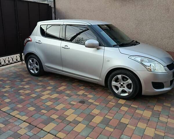 Сірий Сузукі Свифт, об'ємом двигуна 1.24 л та пробігом 158 тис. км за 5500 $, фото 3 на Automoto.ua