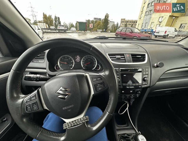 Серый Сузуки Свифт, объемом двигателя 1.25 л и пробегом 178 тыс. км за 4800 $, фото 14 на Automoto.ua